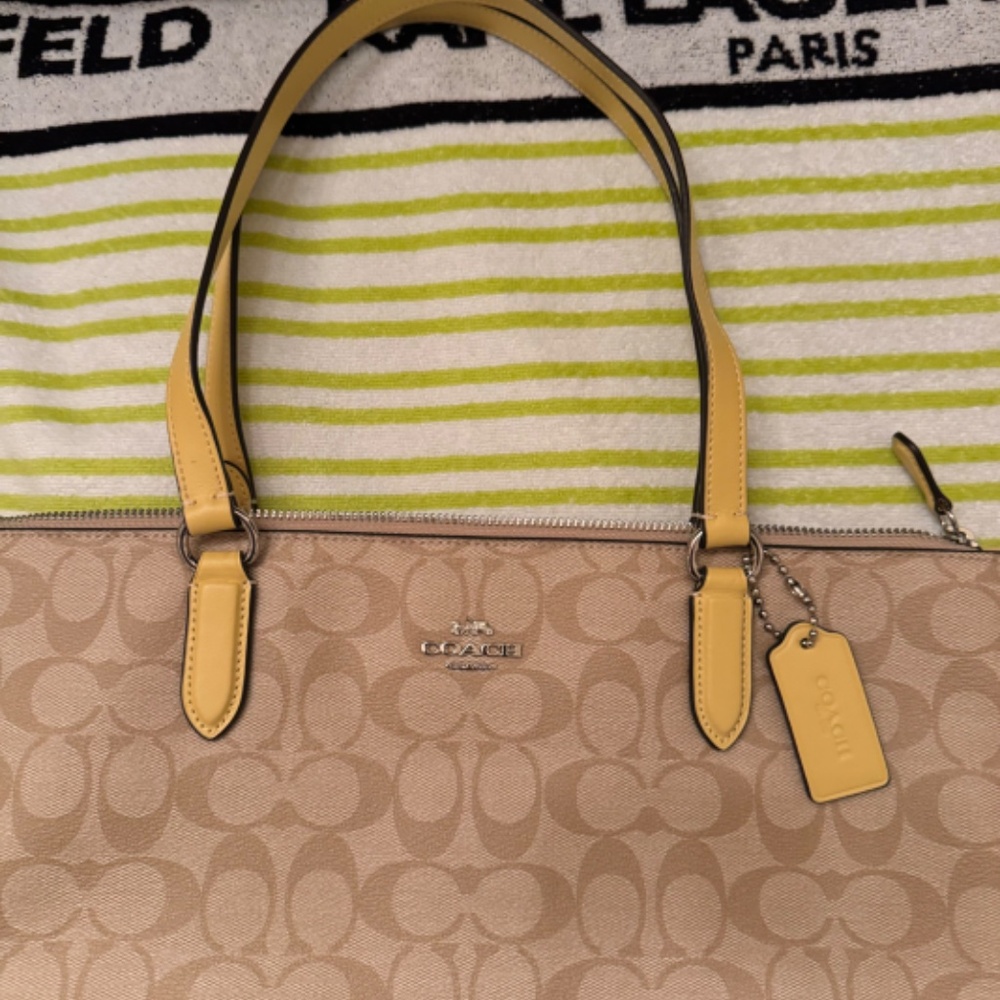 Authentic Coach Tote - Picture 5 of 6